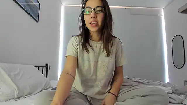 Sophi  a online show from 02.05.26