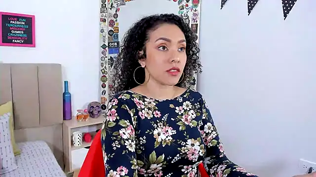 Snapshot of Zoe_Gruber chatting on 01.22.25 Zoe Gruber online show from 01.22.25