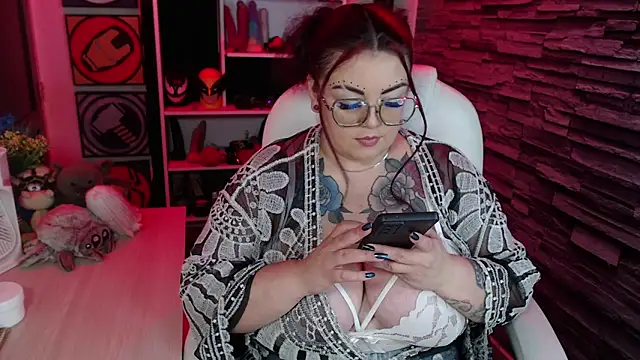 Snapshot of juliette_rd chatting on 04.19.26 juliette rd online show from 04.19.26