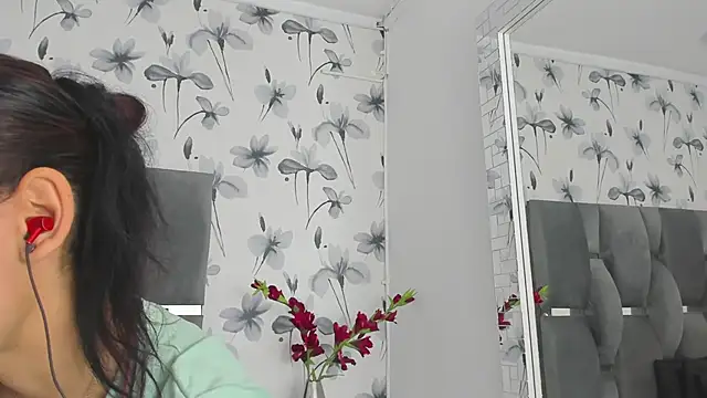 Snapshot of Ehotloveaxxx chatting on 10.07.25 Ehotloveaxxx online show from 10.07.25