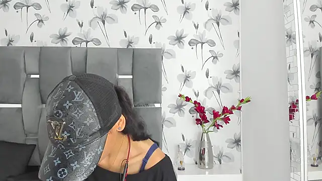 Snapshot of Ehotloveaxxx chatting on 10.12.25 Ehotloveaxxx online show from 10.12.25