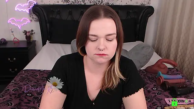 Snapshot of DaisieMaeXO chatting on 02.03.26 DaisieMaeXO online show from 02.03.26