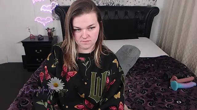 Snapshot of DaisieMaeXO chatting on 02.20.26 DaisieMaeXO online show from 02.20.26