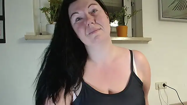 p6w official online show from 09.24.25