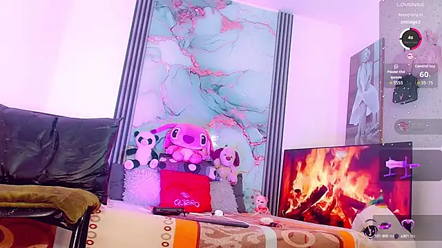 Snapshot of _ChanellR_ chatting on 09.16.25 ChanellR online show from 09.16.25