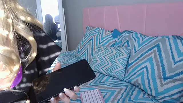 Wishgoddes online show from 01.12.26