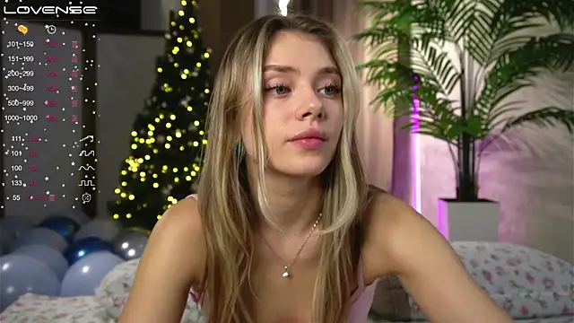 Snapshot of TastyPoint chatting on 12.09.24 TastyPoint online show from 12.09.24