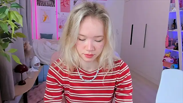 Lily Young online show from 02.23.26