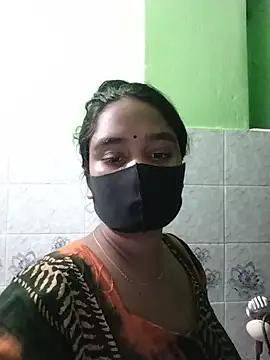 Snapshot of Kotha_-Moni chatting on 12.21.24 Kotha -Moni online show from 12.21.24