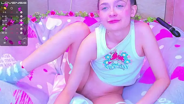 Snapshot of Vanessa_Florence chatting on 03.16.25 Vanessa Florence online show from 03.16.25