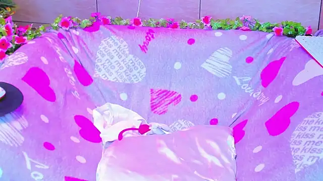 Snapshot of Vanessa_Florence chatting on 03.20.25 Vanessa Florence online show from 03.20.25