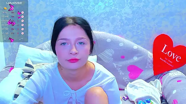 Snapshot of Vanessa_Florence chatting on 09.18.25 Vanessa Florence online show from 09.18.25