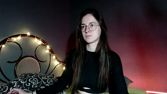 Snapshot of wow__kelly chatting on 03.13.25 wow kelly online show from 03.13.25