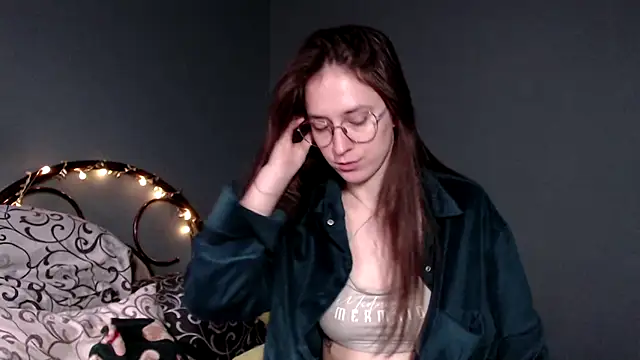 Snapshot of wow__kelly chatting on 10.26.25 wow kelly online show from 10.26.25