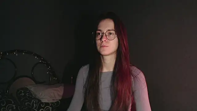 Snapshot of wow__kelly chatting on 11.27.25 wow kelly online show from 11.27.25