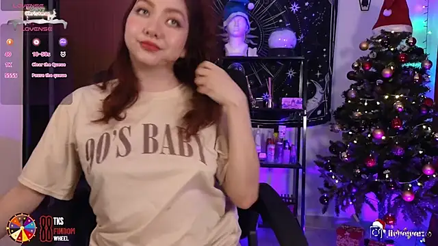 LilyVelvett online show from 12.11.24