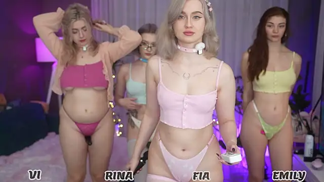 your favoritegirls online show from 10.11.25