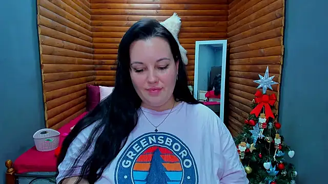 Snapshot of BubbleEmma chatting on 01.13.25 BubbleEmma online show from 01.13.25