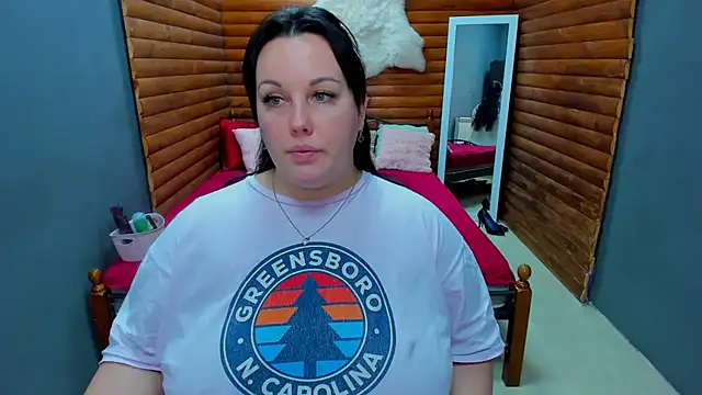 Snapshot of BubbleEmma chatting on 01.23.25 BubbleEmma online show from 01.23.25