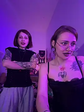 Dooubletroublee online show from 06.19.26