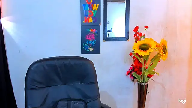 Snapshot of juanblakbigcock chatting on 01.19.26 juanblakbigcock online show from 01.19.26