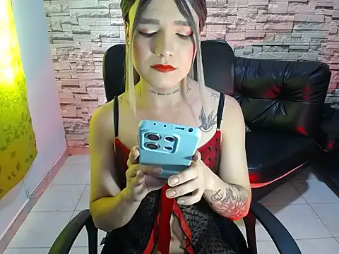 Heidy Sumers online show from 06.04.26