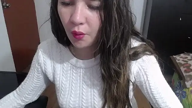 Snapshot of Luna_girlhot_ chatting on 03.03.25 Luna girlhot online show from 03.03.25