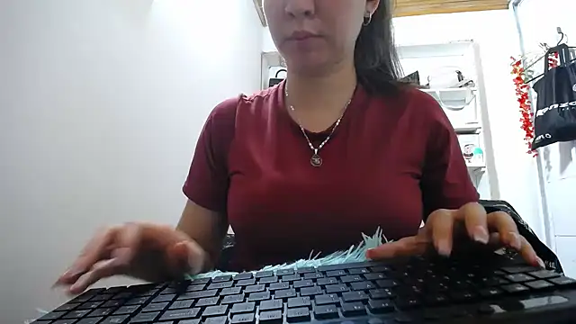 Luna girlhot  online show from 04.29.26