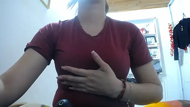 Luna girlhot  online show from 05.12.26