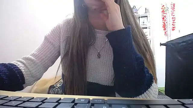 Luna girlhot  online show from 06.03.26