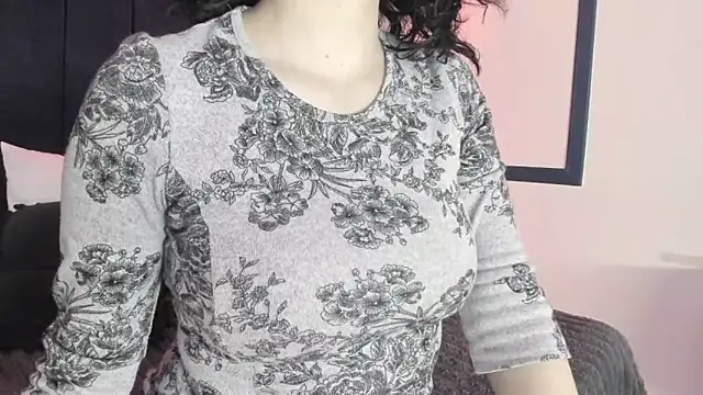 Adeelinee online show from 12.11.24