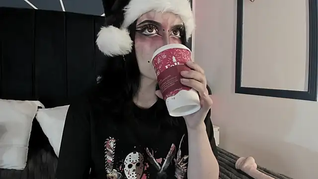 Adeelinee online show from 12.24.24