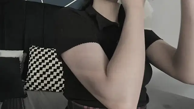 Adeelinee online show from 01.20.25