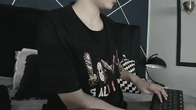 Adeelinee online show from 02.07.25