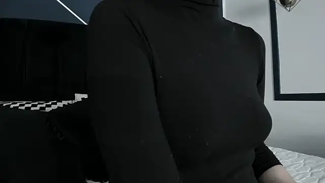 Adeelinee online show from 02.14.25