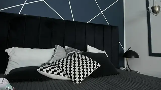 Adeelinee online show from 03.06.25