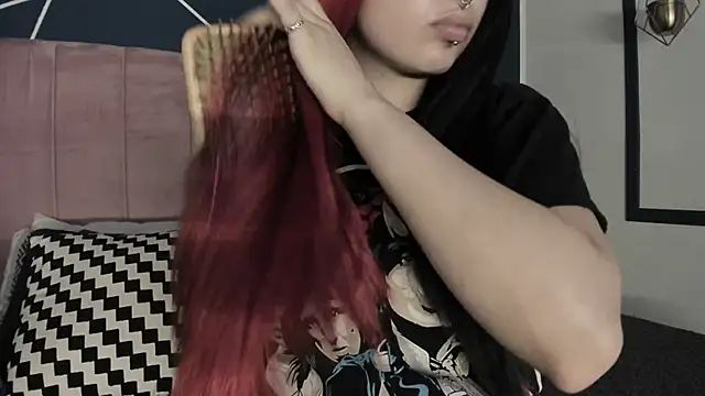 Adeelinee online show from 03.20.25