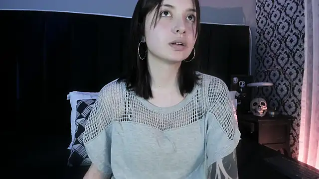 Adeelinee online show from 03.26.26