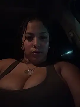 Snapshot of lovelymyah chatting on 02.09.25 lovelymyah online show from 02.09.25