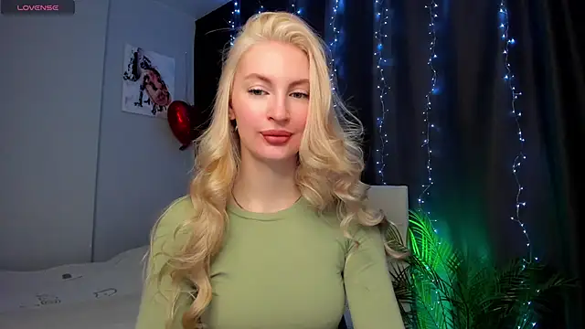 Kimmy powell online show from 11.08.25