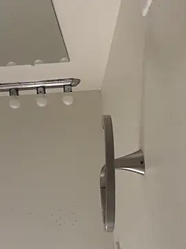 El Gizmo online show from 02.15.25