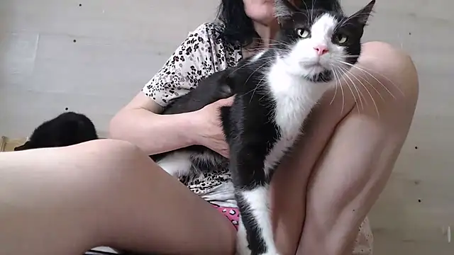 CRISTIINA37 online show from 04.12.26