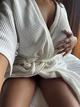 YourThirstySlut online show from 04.10.26