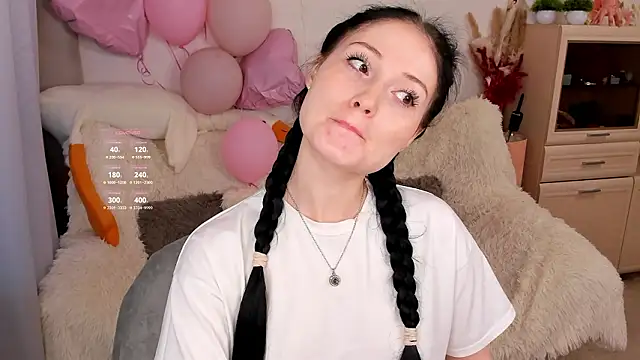 LisaMooore online show from 02.21.26