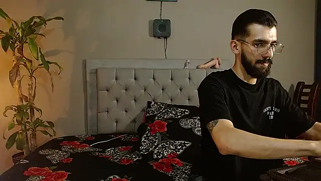 Mr WhiteCock online show from 01.02.25