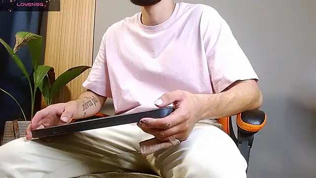 Mr WhiteCock online show from 10.31.25