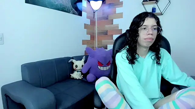 Angel Dust18 online show from 01.26.25