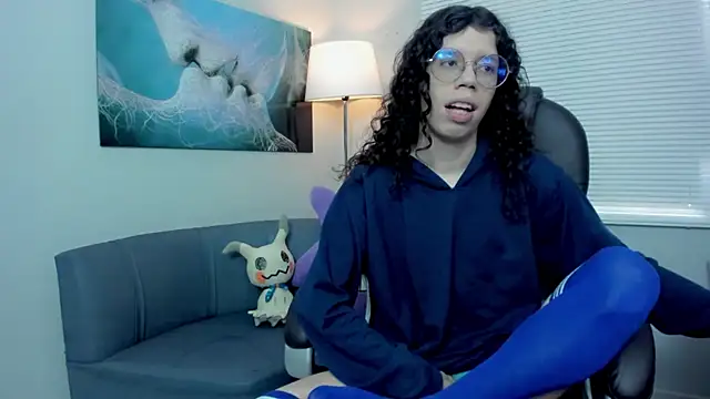 Angel Dust18 online show from 11.15.25