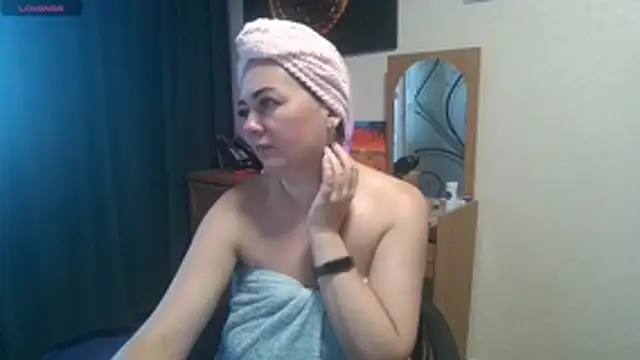 Snapshot of JuliaMorganss chatting on 07.12.26 JuliaMorganss online show from 07.12.26