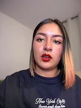 Rae Lil White online show from 02.06.25